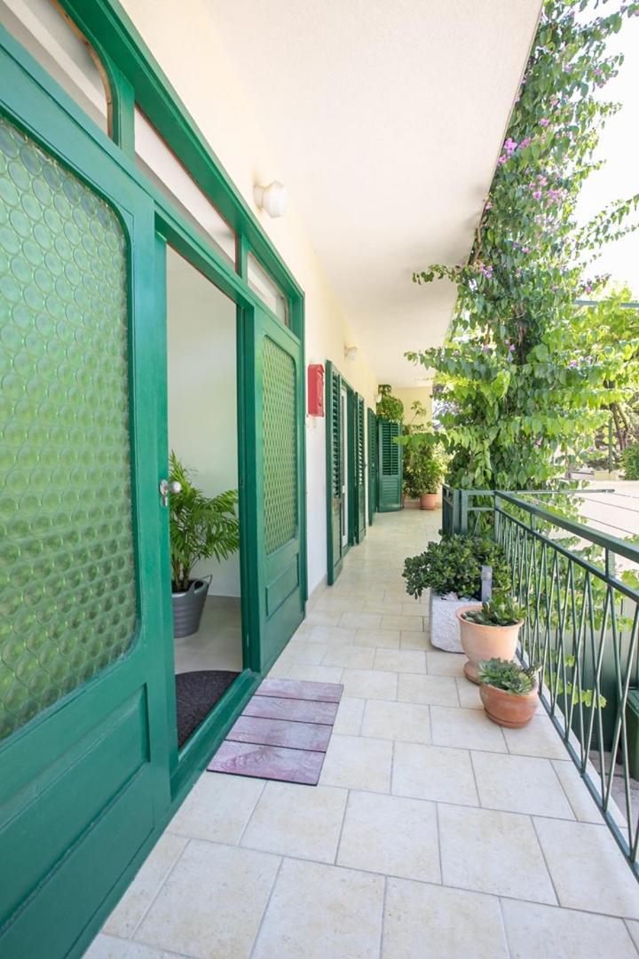 Spaciuos With Terrace In